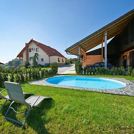 Farmhouse Lipoglav Loče pri Poljčanah Buitenkant foto